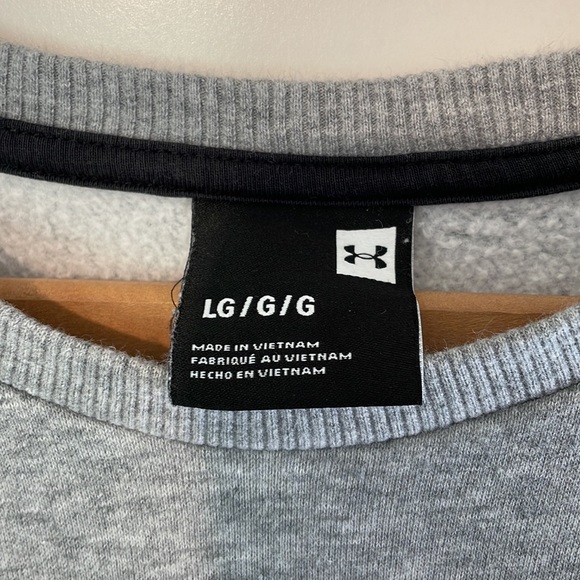 Under Armour Sweatshirt - Picture 3 of 4